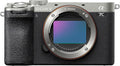Sony Alpha 7C II Cámara mirrorless full frame - Sensor CMOS de 33 MP con autoenfoque en tiempo real - Vídeo 4K y ráfaga de 10 fps - Pantalla táctil de ángulo variable